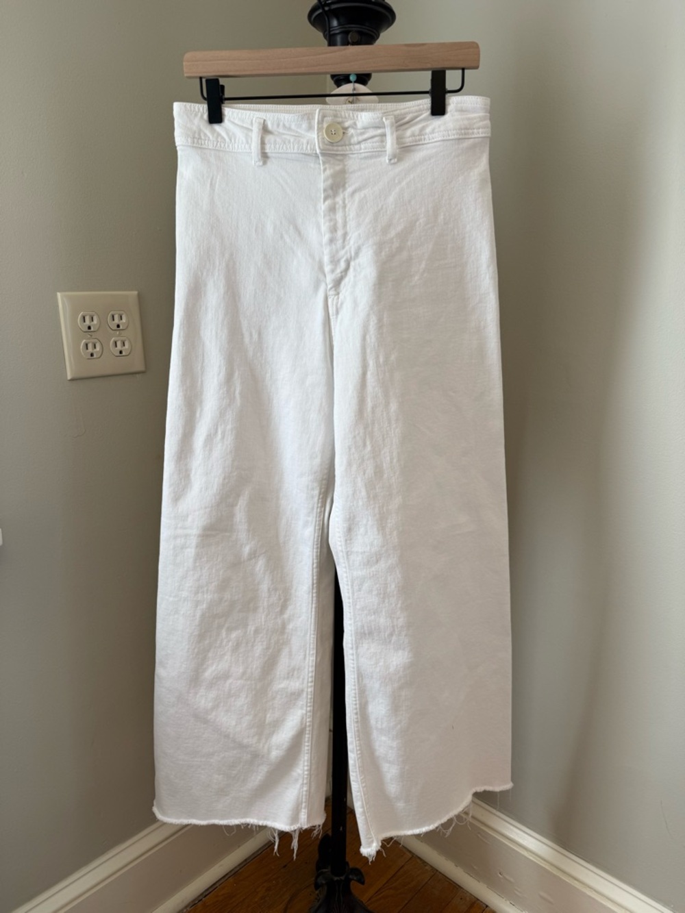 Zara White Wide-Leg Raw-Hem Jeans